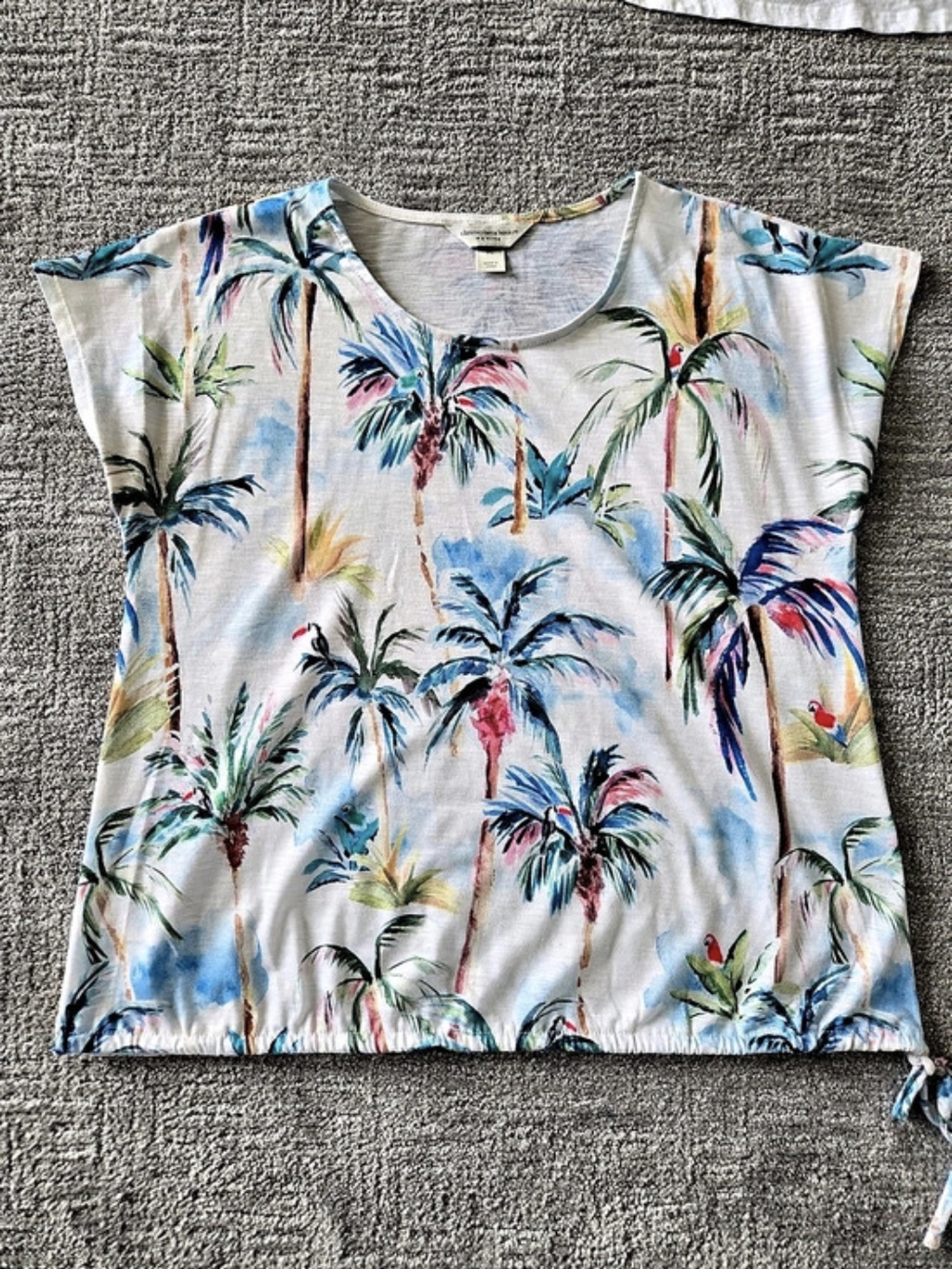 Bundle Of 6 Women's Short Sleeve Tops Size Large